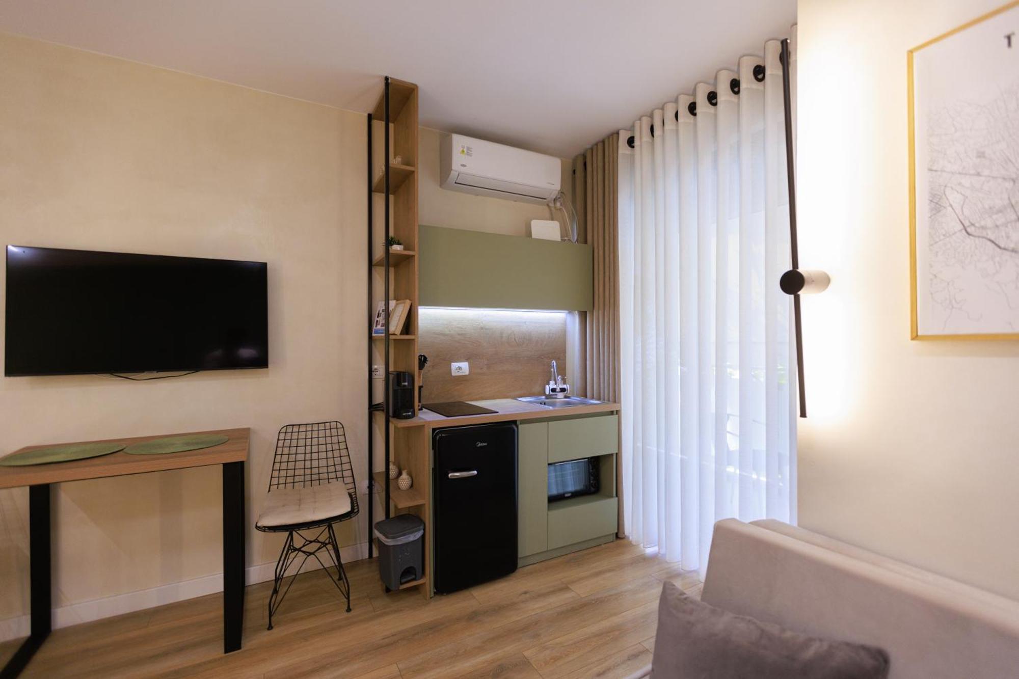 Syncron Apartments In The Center Of Tirana Exterior photo